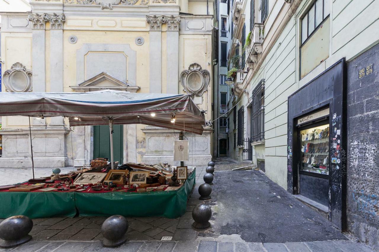 Wood And Stone Apartment In The Historical Center Genua Exterior foto